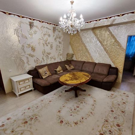 Gold Rose Apartament Kişinev Dış mekan fotoğraf
