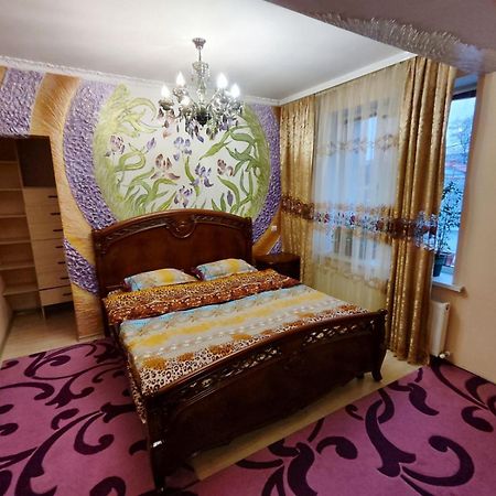Gold Rose Apartament Kişinev Dış mekan fotoğraf